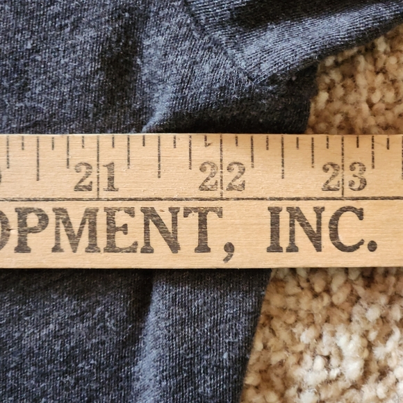 Wildfox “Keep It Simple Sister” Rolled Hem V-Neck Tee  Size Large – Made in LA - Picture 4 of 10